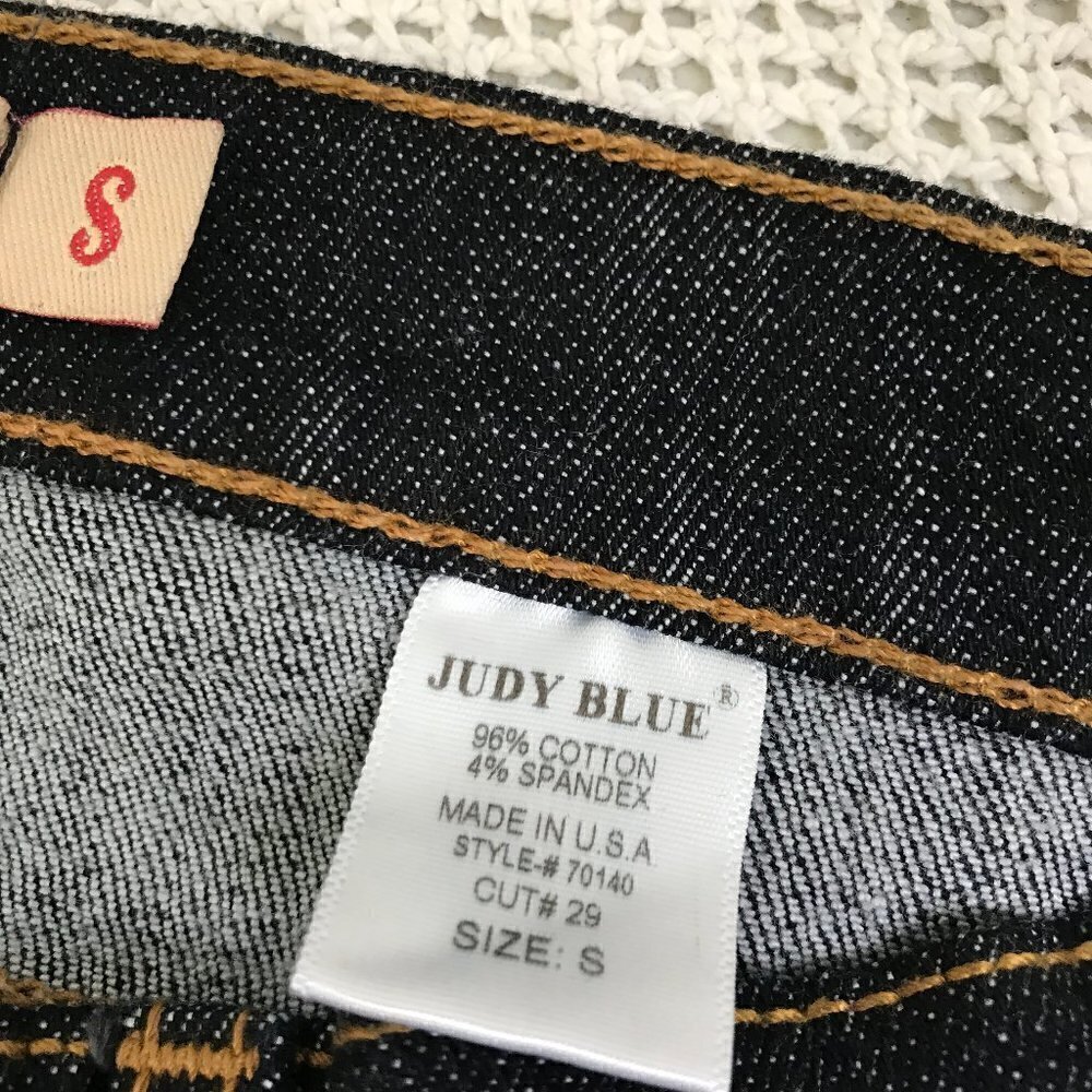 JUDY BLUE WOMENS CAPRI SUPER SKINNY JEANS SIZE S NWT - Picture 4 of 11